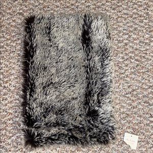 ⏰ LAST CHANCE ⏰ Altar’d State Chunky Scarf NWT